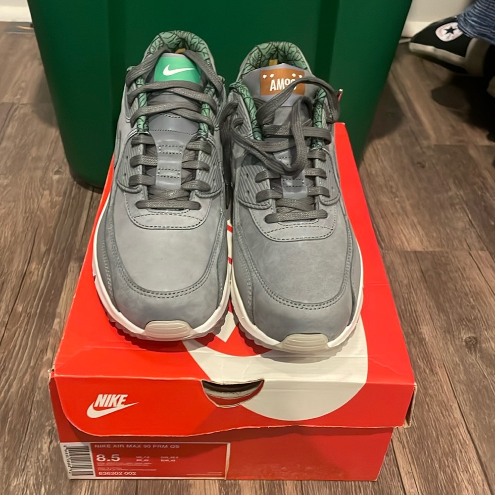 NEW Nike air max 90 QS “Chicago”